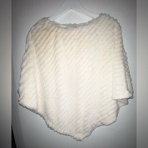 Black Rivet Faux Fur Ivory White Poncho Shawl Shrug Vest Coat Outerwear S/M